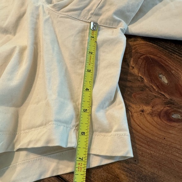 NWT GAP Size 16 Girlfriend shorts light khaki color with stretch. - Picture 5 of 7